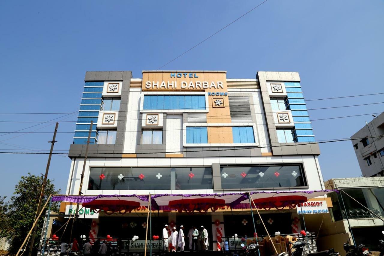 Hotel Shahi Darbar Navsari Екстериор снимка